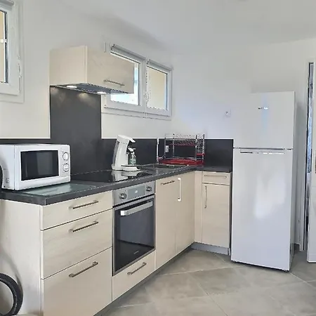 Agreable Climatise A 25m De La Apartment *